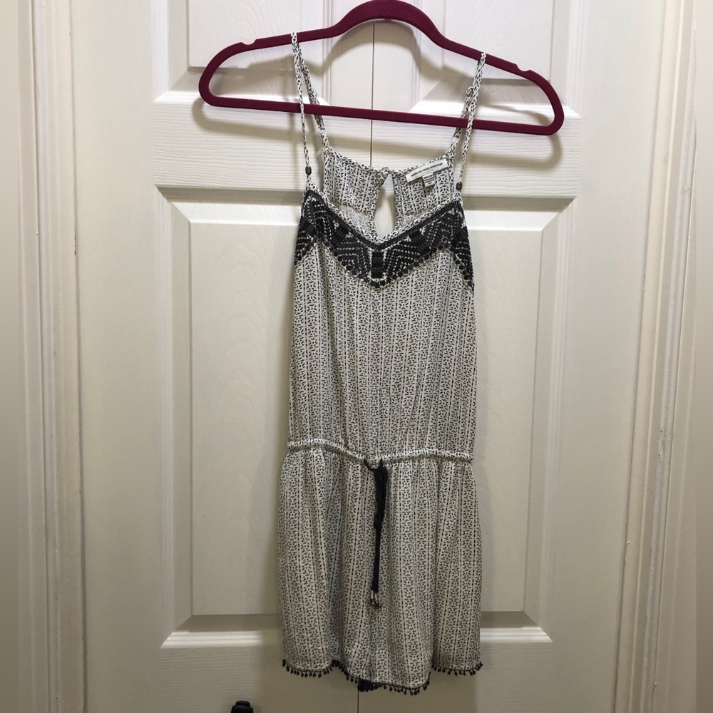 American eagle, XXS romper. Spaghetti strap.  Cute design, good quality!